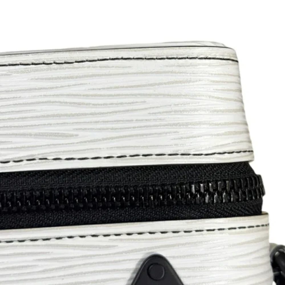 Louis Vuitton Vintage Pre-owned Leather shoulder-bags White Dames