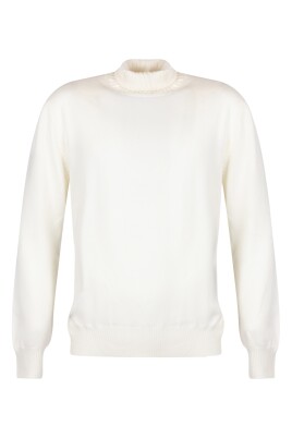 white-turtleneck-sweater-italian-style