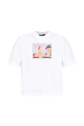 white-graphic-print-t-shirt