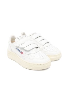 sneakers-blanches-pour-garcons