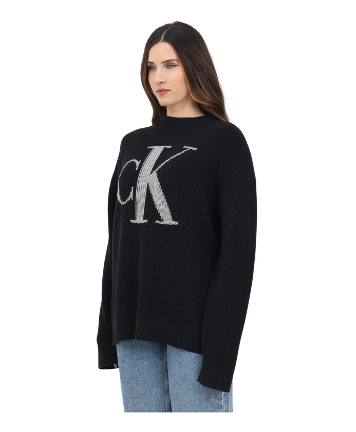 pull-col-rond-noir-style-decontracte