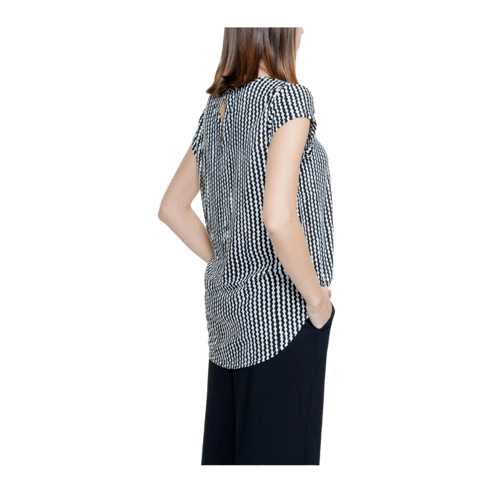 Only Geometrische Tanktop met Golvende Strepen Black Dames