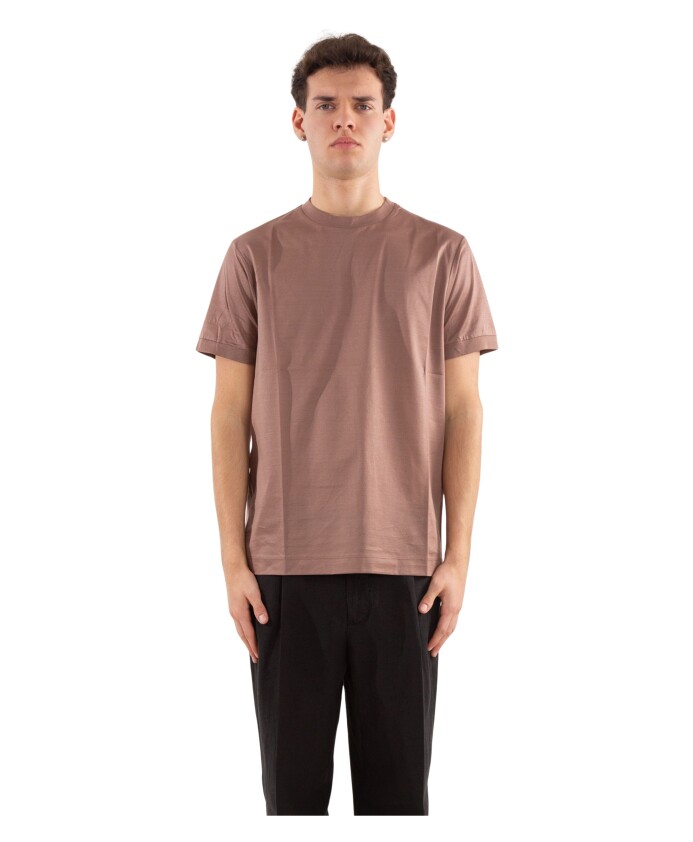 tee-regulier-dans-le-style-filo-scozia