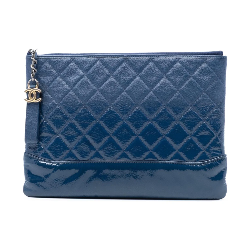 Chanel Vintage Women's Blue Pre-Owned Quilted Leather Pouch