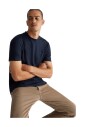 t-shirt-decontracte-avec-tissu-unique