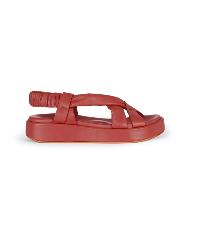 flat-clay-sandal-with-padded-straps