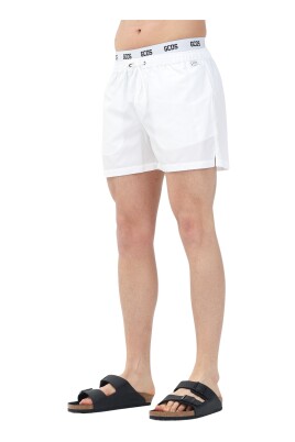 shorts-de-plage-blancs-printemps-ete