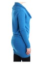 pull-en-tricot-bleu-a-col-rond