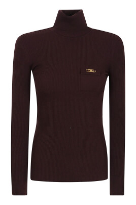 red-turtleneck-sweater-aw25