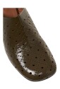 escarpins-en-cuir-verni-vert-a-bout-carre