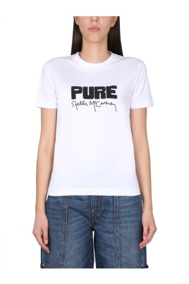 logo-t-shirt-with-necklace