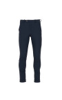 op-maat-gemaakte-broek-met-monogramriem