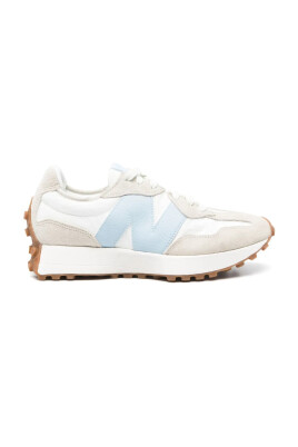 woman-327-sneakers