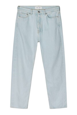 blue-loose-fit-jeans-with-straight-leg