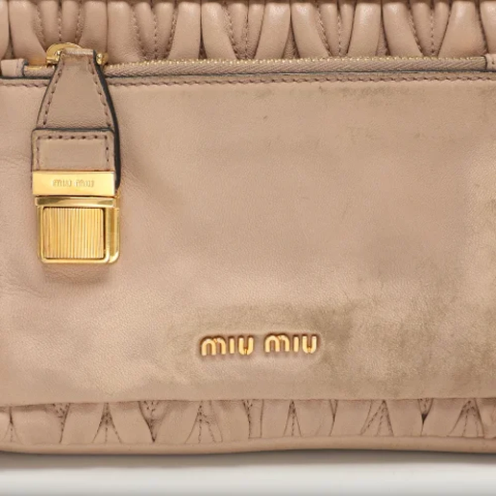 Miu Pre-owned Leather handbags Beige Dames