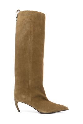 green-boots-for-stylish-look