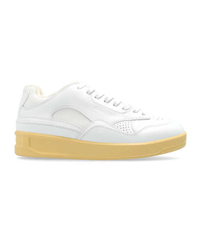 sports-shoes-with-logo