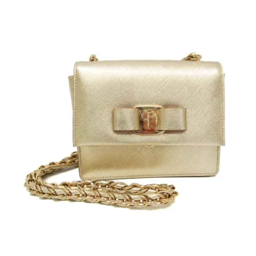 Salvatore Ferragamo Pre-owned Leather shoulder-bags Yellow Dames