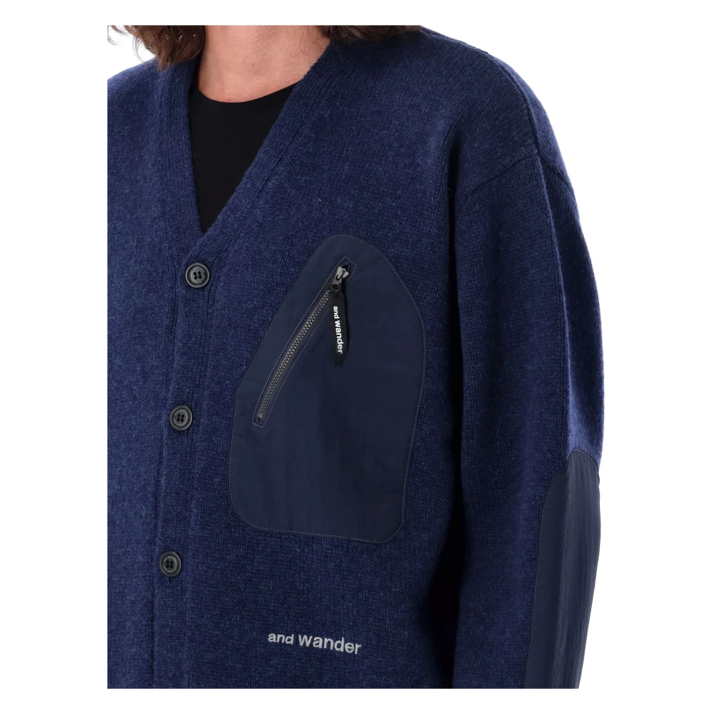 And Wander Blauwe Gebreide Cardigan Aw24 Blue Heren