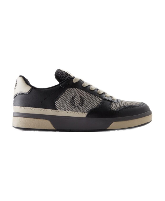 b300-sneaker