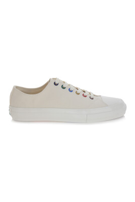 white-canvas-sneakers-kinsey-style