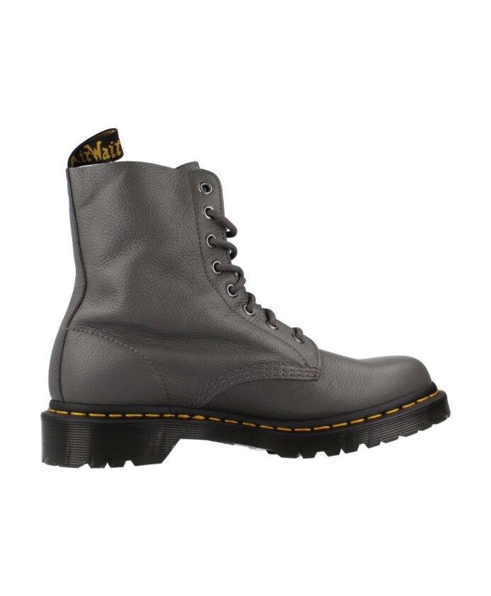 stylish-lace-up-boots-for-everyday-wear