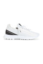witte-sneakers-verhoog-stijl-statement