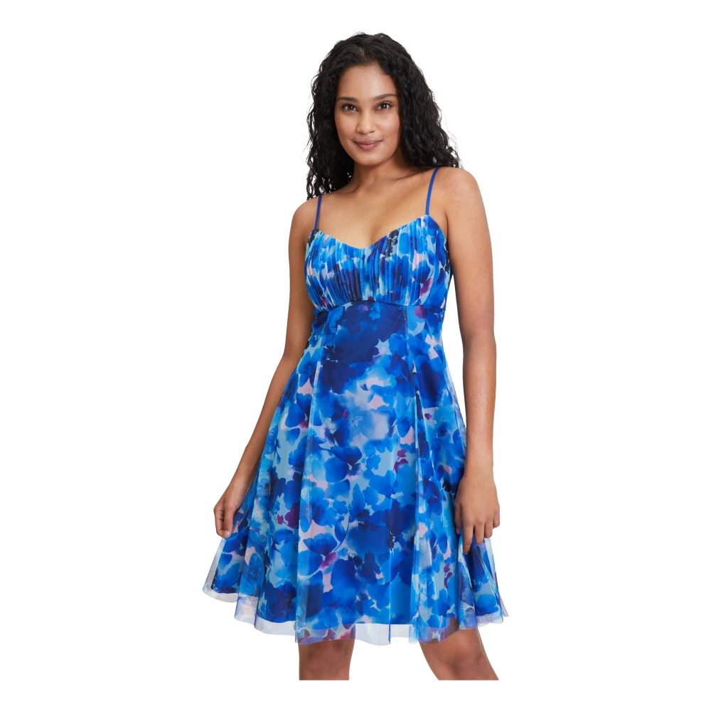 Vera Mont Bloemenprint Cocktailjurk met Uitlopende Pasvorm Blue Dames