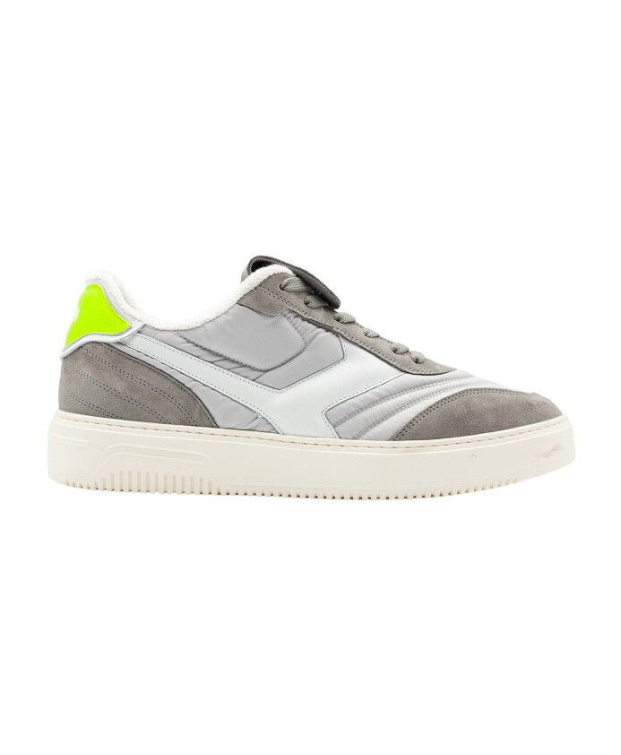 sneakers-blanches-multicolores-cuir-daim
