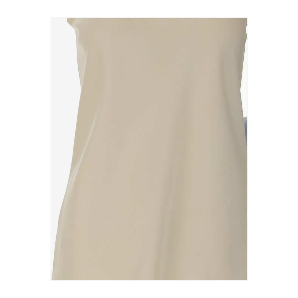 Giorgio Armani Beige Top Model Draagt Beige Dames
