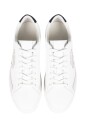 sneakers-classiques-a-bout-rond