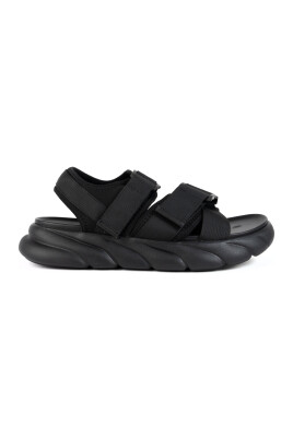 black-casual-flat-sandals-for-men