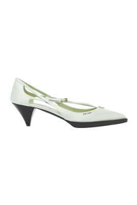 stylish-pointed-toe-heels-for-parties