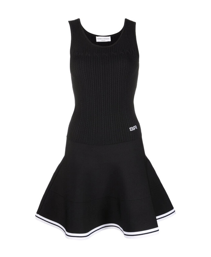 casual-zwarte-midi-jurk