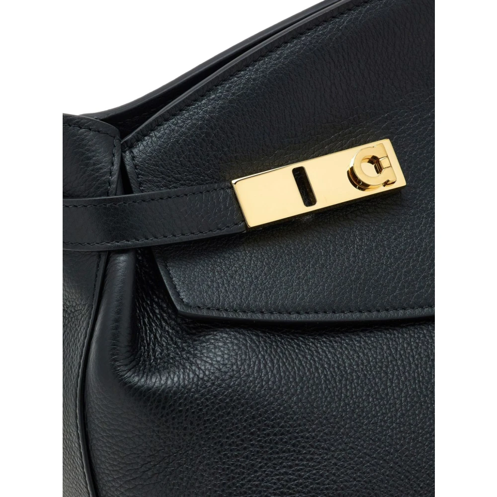 Salvatore Ferragamo Zwarte Leren Hug Pouch Tas Black Dames