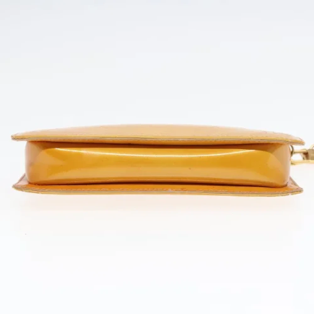 Louis Vuitton Vintage Pre-owned Fabric clutches Beige Dames