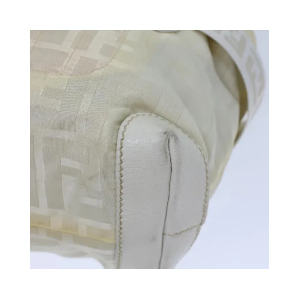 Fendi Vintage Pre-owned Nylon handbags White Dames