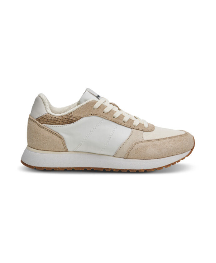 comfortabele-mesh-en-leren-sneakers