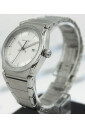 montre-elegante-avec-cadran-blanc