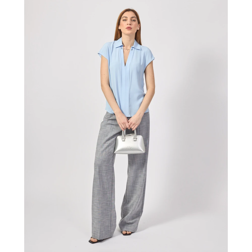 PATRIZIA PEPE Lichtblauwe mouwloze V-hals shirt Blue Dames