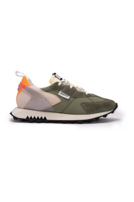 sneaker-august-m