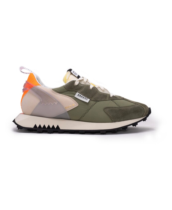 sneaker-august-m