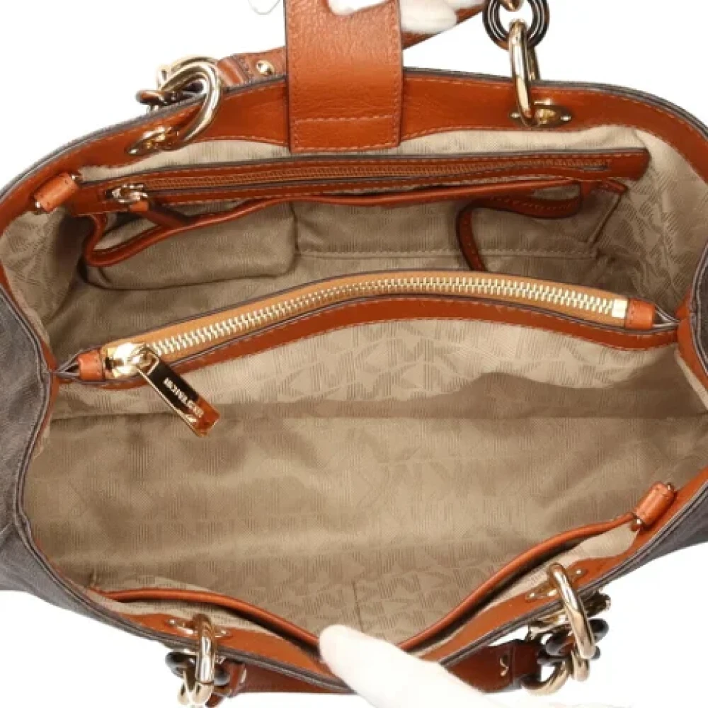 Michael Kors Pre-owned Fabric shoulder-bags Brown Dames