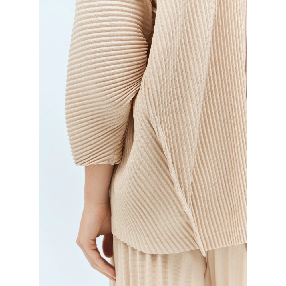Issey Miyake Geplooide Crewneck Top Beige Heren