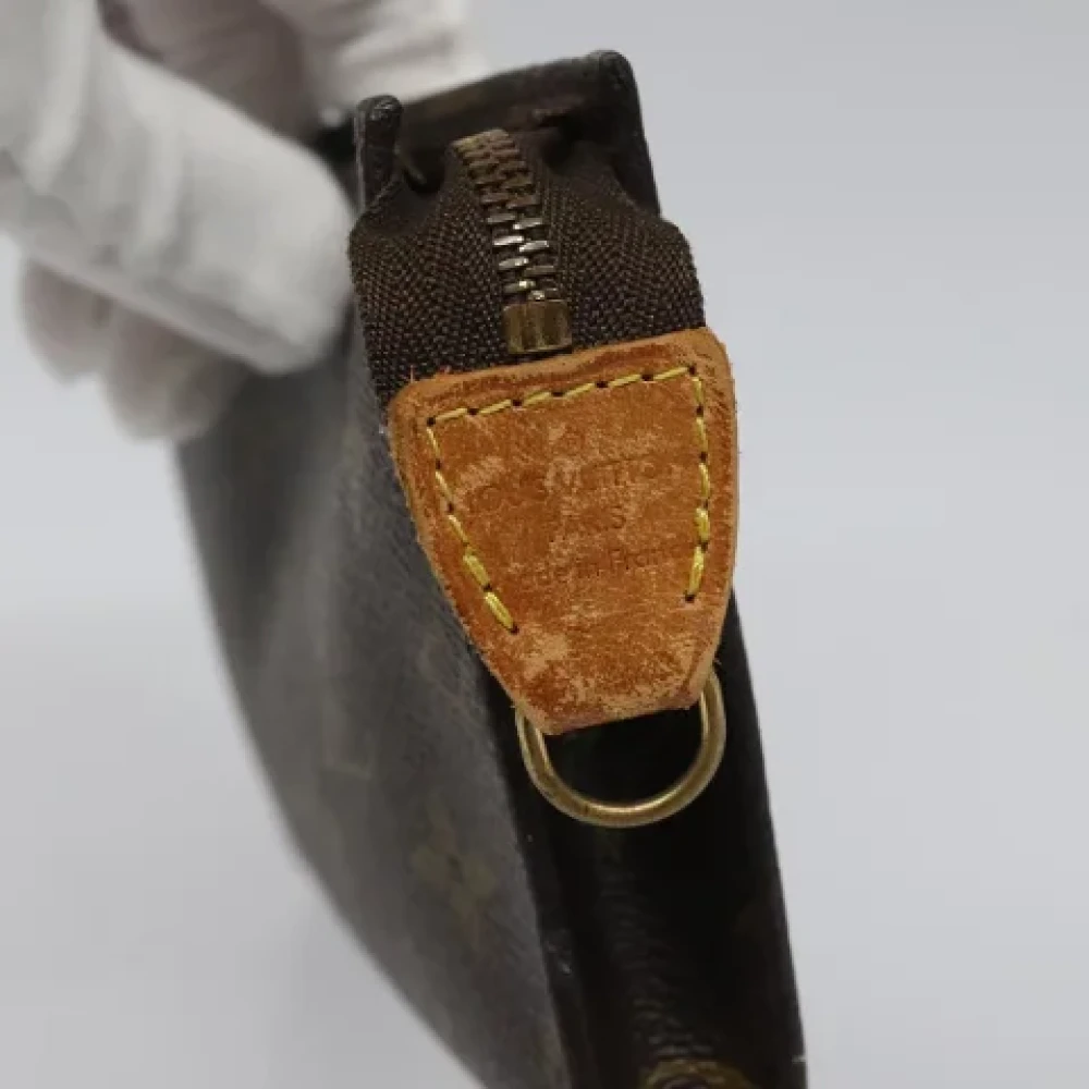 Louis Vuitton Vintage Pre-owned Canvas pouches Brown Dames