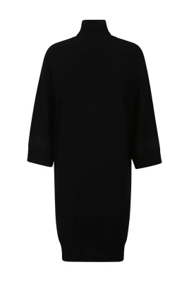 Turtleneck stickad klänning