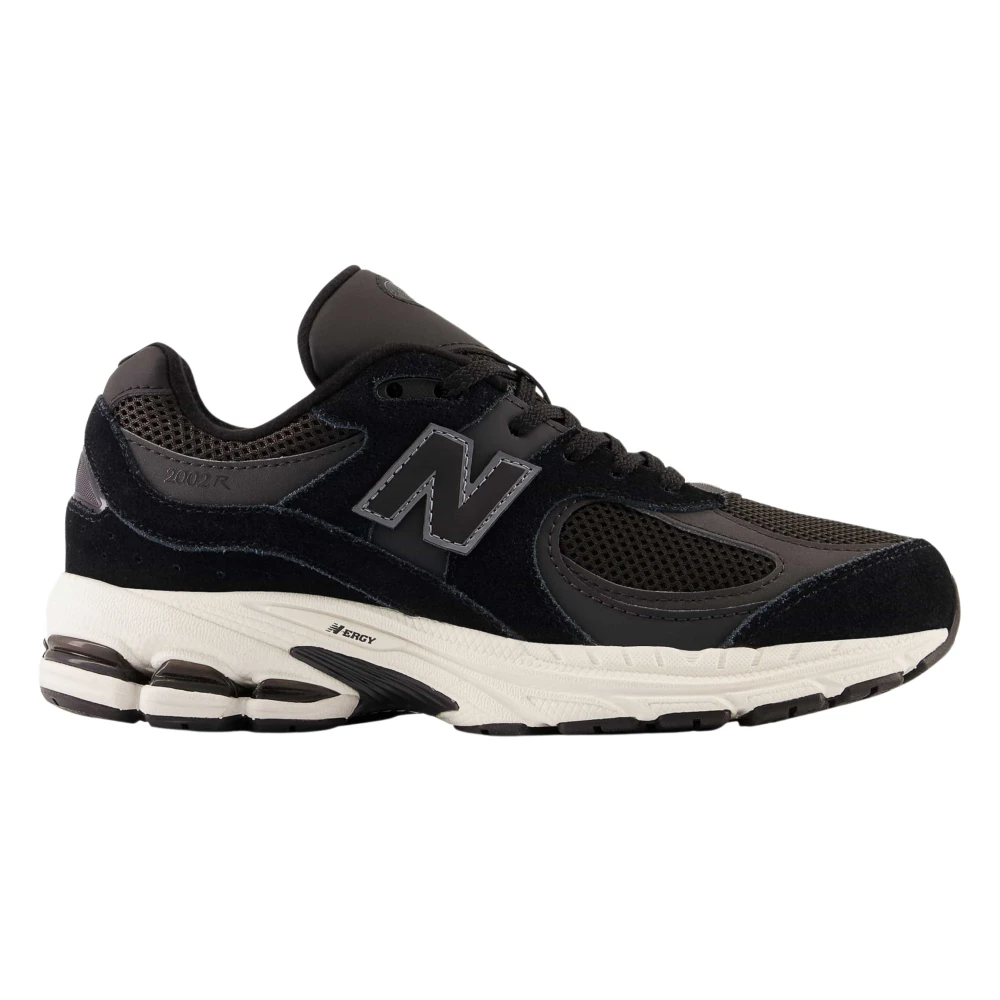 New Balance Unisex Kids Black Kids Sneakers, 35 1/2 Eu, 2002 Trainers