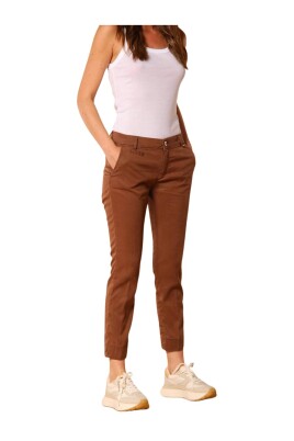 slim-fit-chino-capri-bukser