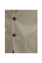 costume-moderne-a-un-bouton