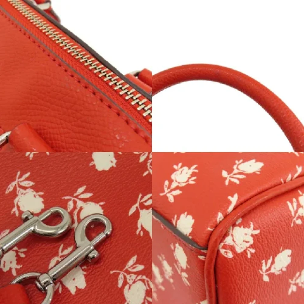 Coach Pre-owned Fabric handbags Red Dames